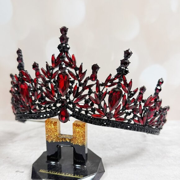 Red Crystal Tiara, Gothic Wedding Headpiece, Dark Queen Tiara, Cosplay Costume - Picture 2 of 8